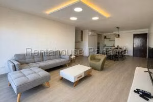 Alquiler de Apartamento con 128m2 en Bella Vista PH Balboa Bay 27-1374SR