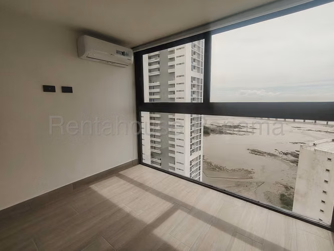 Se Alquila Apartamento en Coco del Mar YDU - Imagen 3