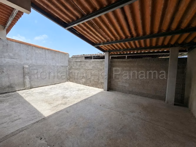 Se Vende Casa en Tocumen DPA