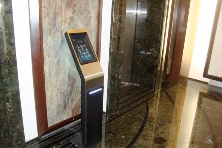 Se Vende oficina en Avenida Balboa MDV27-1400 - Imagen 2