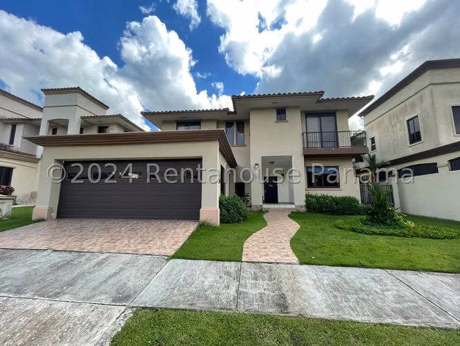 Vendo Casa en Clayton LC25-1756