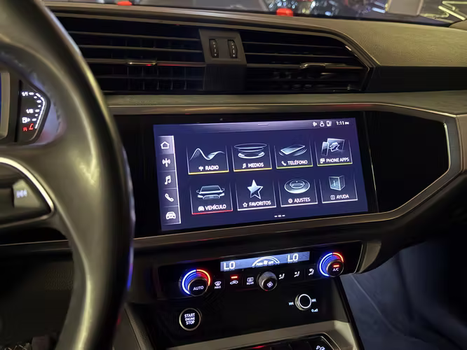 AUDI Q3 2023