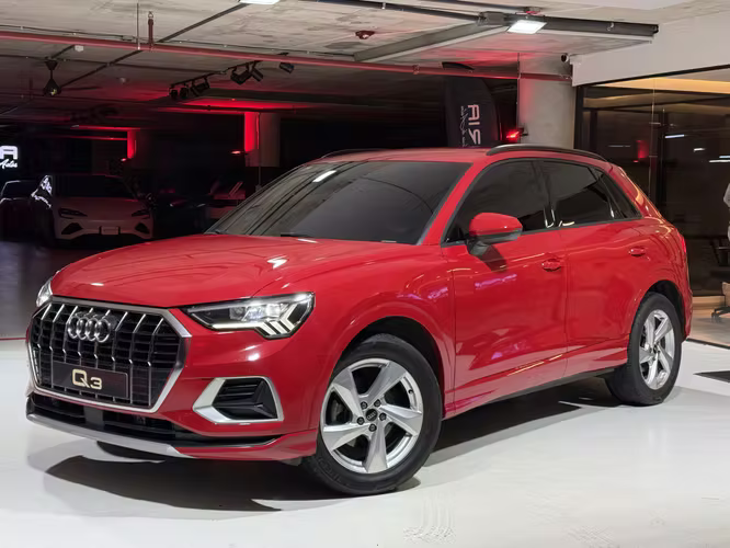 AUDI Q3 2023