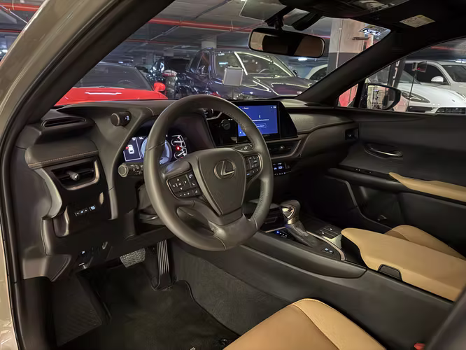 LEXUS UX 250h AWD 2023