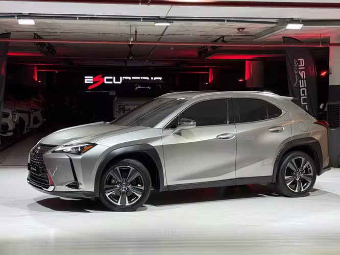 LEXUS UX 250h AWD 2023
