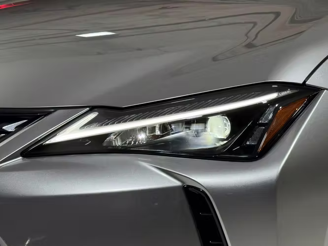 LEXUS UX 250h AWD 2023