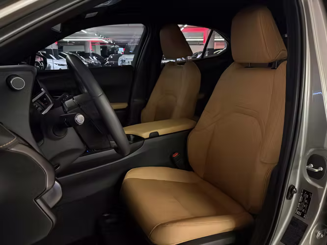 LEXUS UX 250h AWD 2023