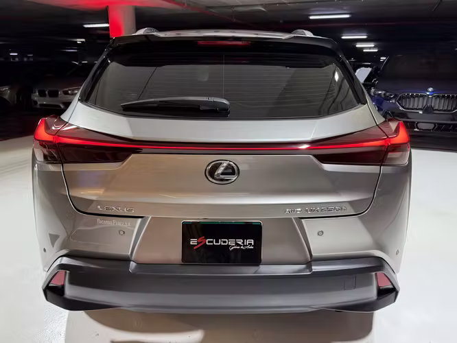 LEXUS UX 250h AWD 2023