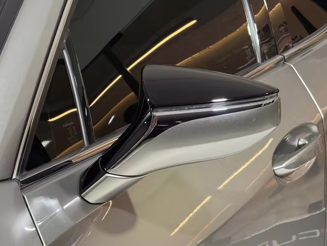LEXUS UX 250h AWD 2023