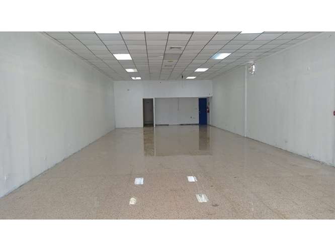 SE VENDE LOCAL COMERCIAL  BRISAS DEL GOLF 175M 2 BAÑOS EN PLANTA BAJA