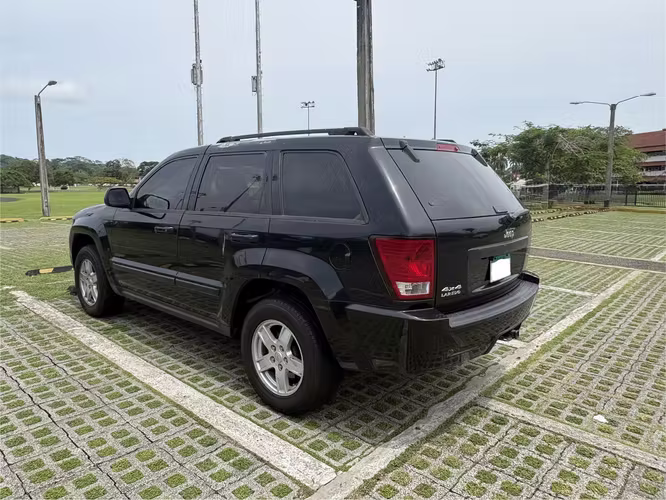 Jeep Grand Cherokee Laredo 2008 4x4 – Excelente Estado
