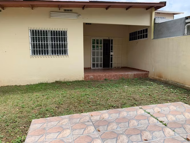 Se Vende Amplia Casa en Villa Serena – Villa Zaita - Imagen 14