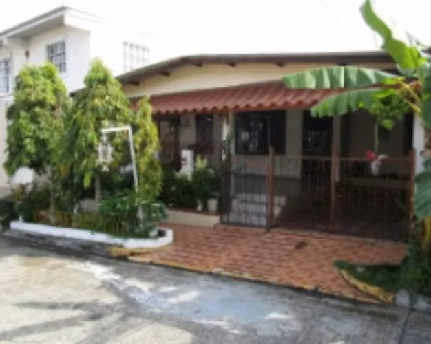 VILLA LUCRE / OPORTUNIDAD / CASA 3 REC / TERRAZA / SEMI-AMOBLADA - Imagen 13