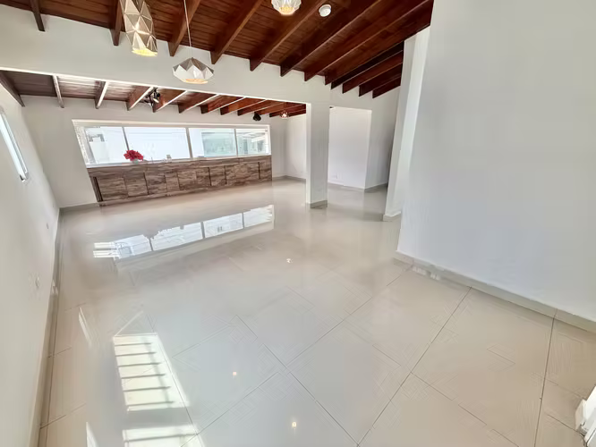 Alquila Oficina En Casa Comercial Cerca A Multi Plaza