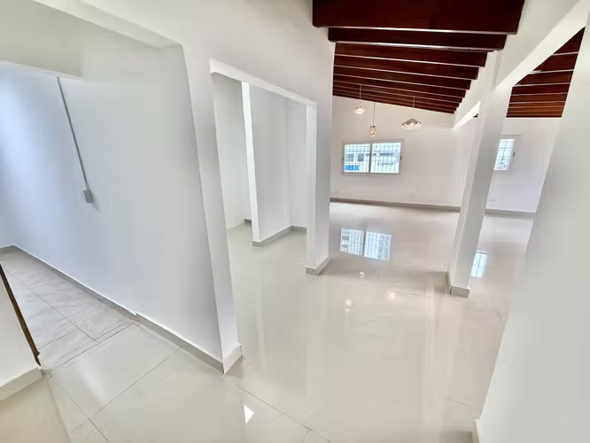Alquila Oficina En Casa Comercial Cerca A Multi Plaza