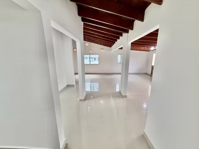 Alquila Oficina En Casa Comercial Cerca A Multi Plaza