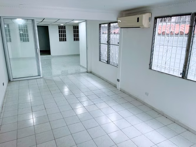 ALQUILER- ¡OPORTUNIDAD EN CHANIS! CASA TIPO DÚPLEX CON USO COMERCIAL