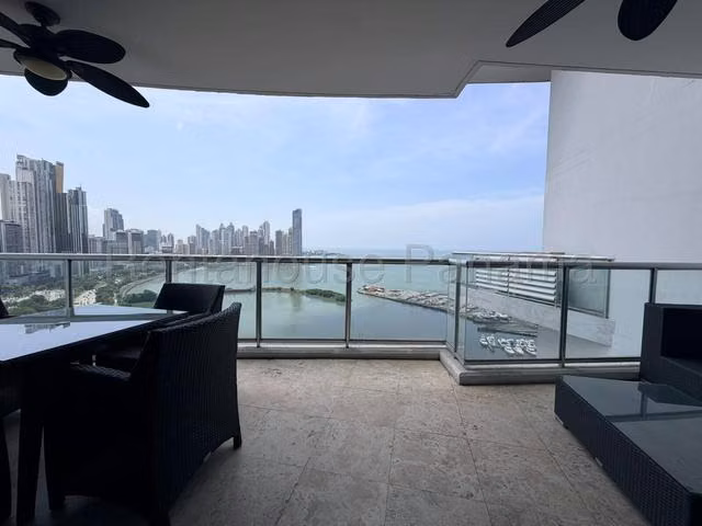 Alquiler de bello apartamento amoblado con vista al mar en Ave. Balboa - Imagen 19