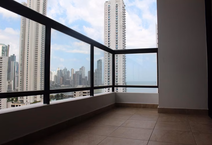 Se alquila apartamento amoblado a pasos de Av Balboa DPA27-1445 - Imagen 3