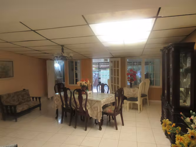VENDO EXCELENTE CASA DUPLEX EN LA LOCERIA - Imagen 2