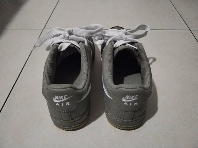 Nike Air talla 5Y (6.5 de mujer) - Imagen 6