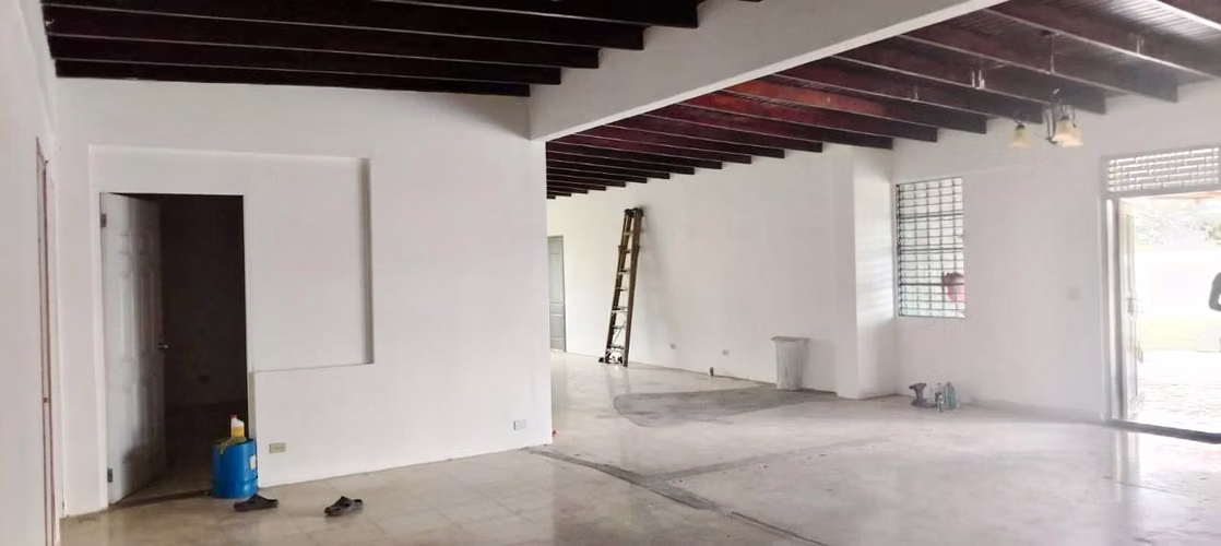 SE ALQUILA USO COMERCIAL EN ÁREA EXCLUSIVA DE DAVID