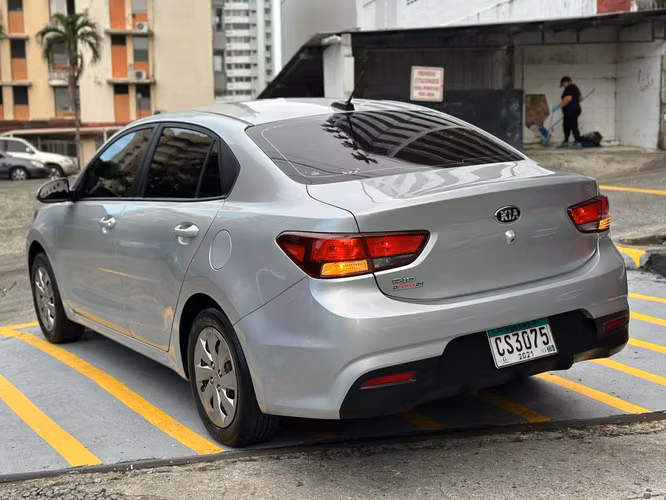 KIA RIO 2019 - Imagen 5