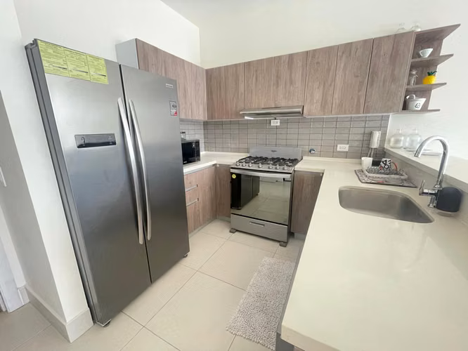 ¡En Alquiler! Moderno Apartamento de 94 m² con Línea Blanca - Imagen 3