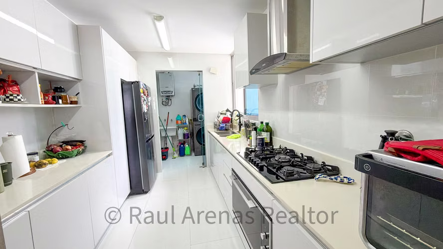VENDO APARTAMENTO EN EL CANGREJO, 3 HABITACIONES, PH VELURE, 320K - Imagen 3