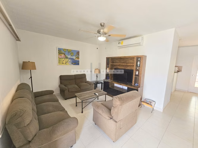 Alquiler de Hermosa Casa Amoblada en PH Quintas de Versalles