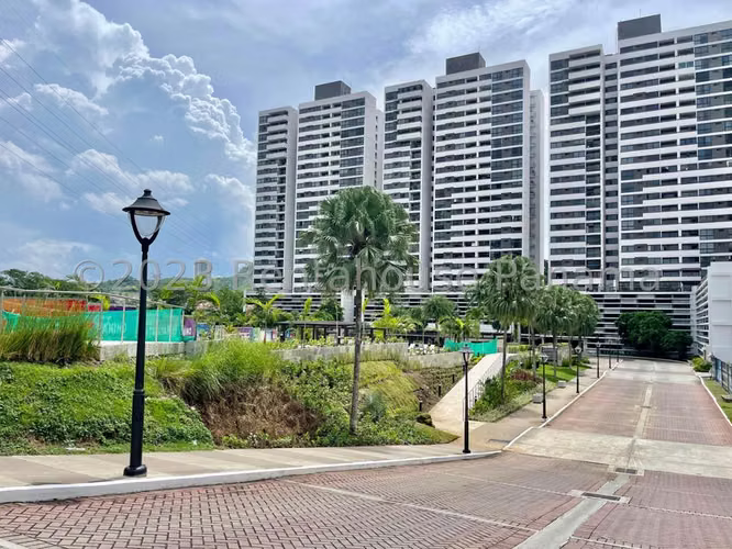 263542. Se vende apartamento 113.82m, 3 recámaras, 2 baños, 2 parkings, CBE