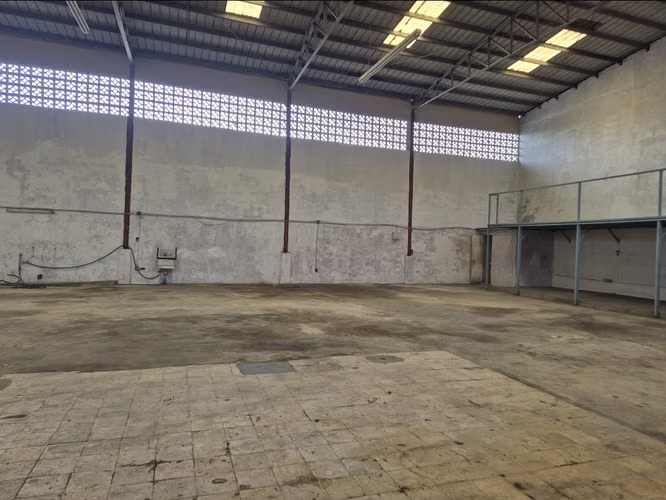 Alquiler de galera de 800 mts2 en Pueblo Nuevo - Imagen 5