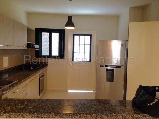 ALQUILER DE CASA EN QUINTAS DE VERSALLES VERSALLES HQ - Imagen 6