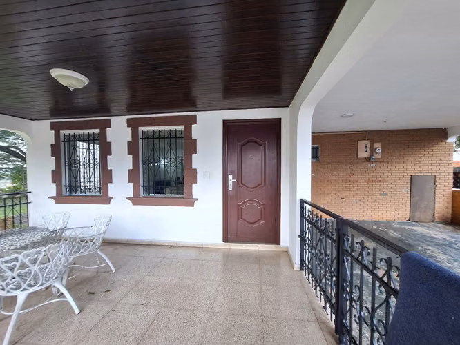 Casa en el Dorado de dos Niveles y 4 Parking - Imagen 13