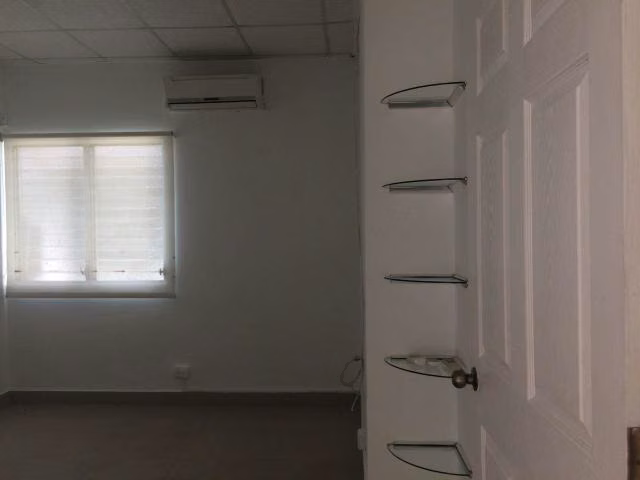 Casa Duplex Comercial en San Francisco | Excelente Ubicación y Amplios Espacios