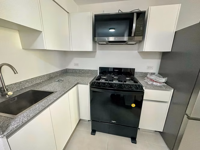 ALQUILER DE APARTAMENTO AMOBLADO CERCA A COSTA DEL ESTE CON PATIO - Imagen 12