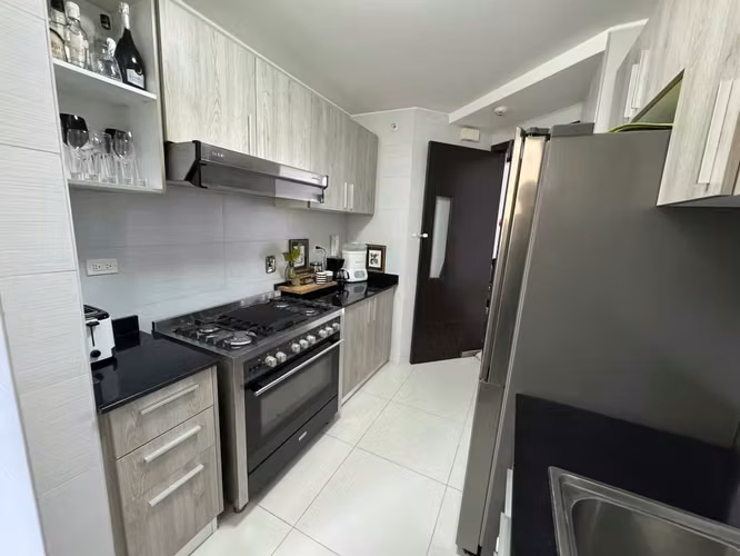 Apartamento en El cangrejo amueblado  I con terraza y vista panorámica - Imagen 7