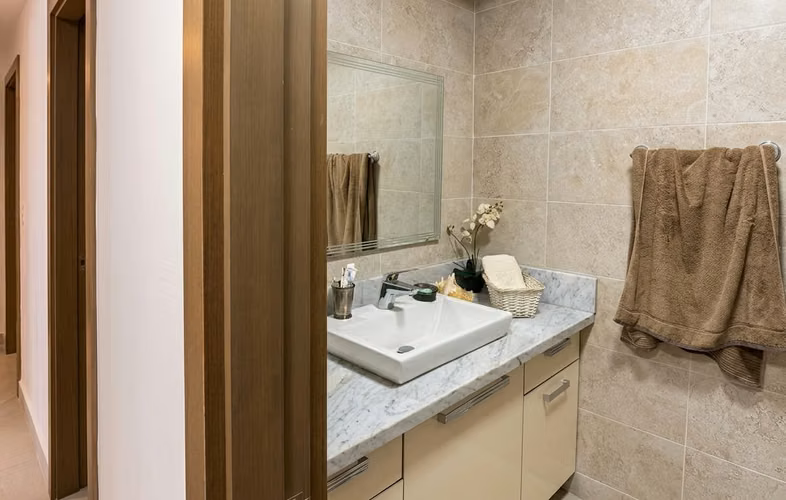 Apartamento en Obarrio I con balcon y ubicación privilegiada - Imagen 15