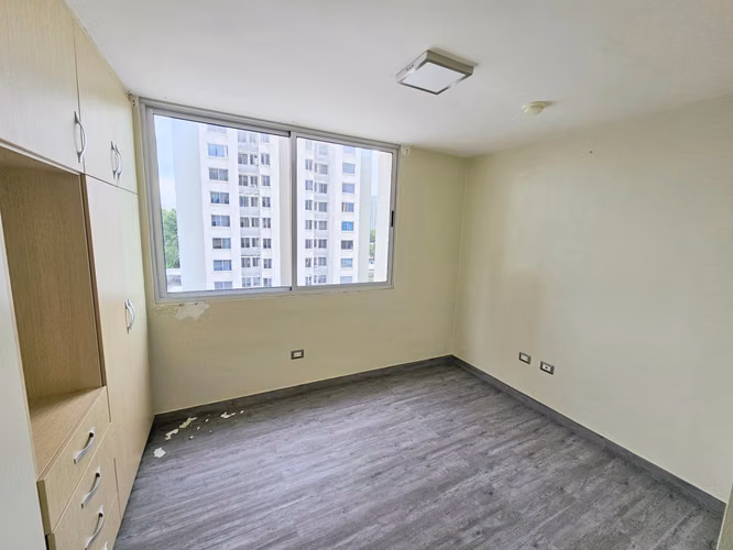 Venta de Apartamento en PH Rokas - Condado del Rey. Haga una oferta - Imagen 10