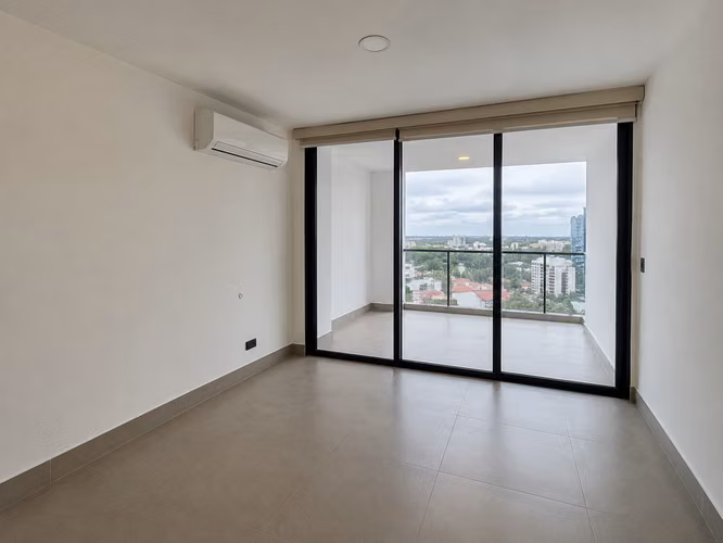 Apartamento en Coco del Mar I  con balcón y vista a la ciudad - Imagen 10