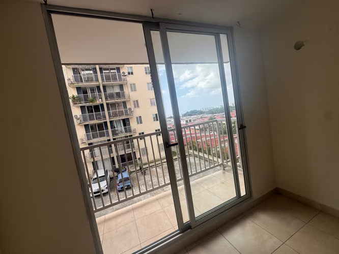 Se alquila apartamento en Don Bosco - Imagen 10
