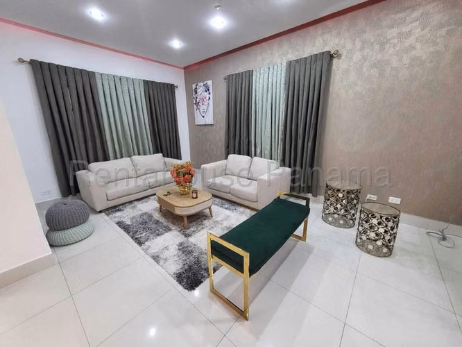 Casa en alquiler en Embassy Club 26MVCH8991 - Imagen 4