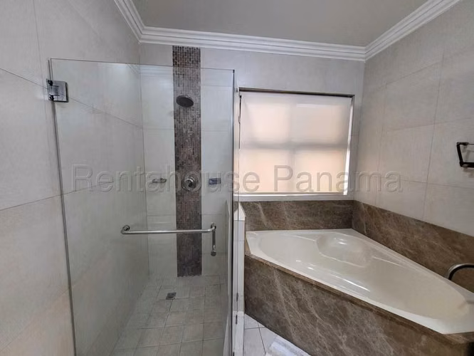 Casa en alquiler en Embassy Club 26MVCH8991 - Imagen 12