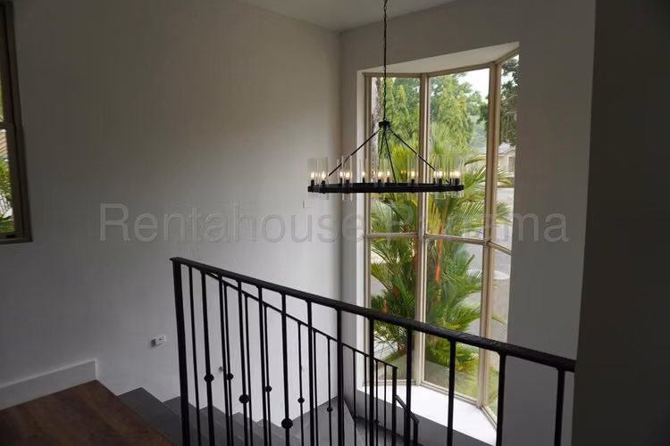 Venta de casa en Embassy Gardens 27MVCH671 - Imagen 8