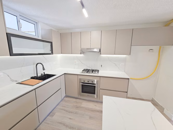 Venta de Apartamento Remodelado en Altamira Gardens. Precio Negociable - Imagen 6