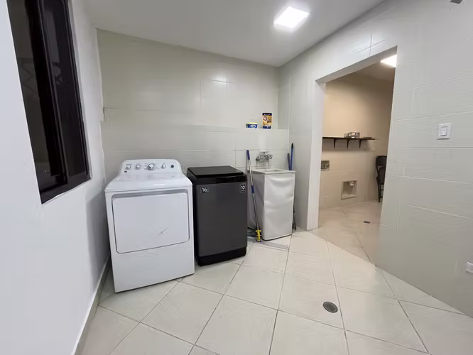 ALQUILER DE APARTAMENTO EN EMBASSY CLUB, CLAYTON - Imagen 18