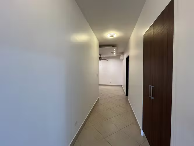 ALQUILER DE APARTAMENTO EN EMBASSY CLUB, CLAYTON - Imagen 8