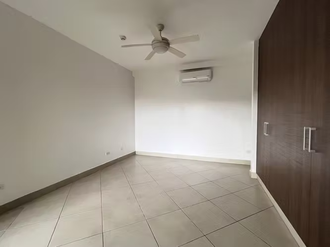 ALQUILER DE APARTAMENTO EN EMBASSY CLUB, CLAYTON - Imagen 15