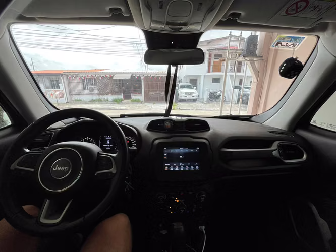 Jeep Renegade 2020 EXCELENTE CONDICIONES - Imagen 8