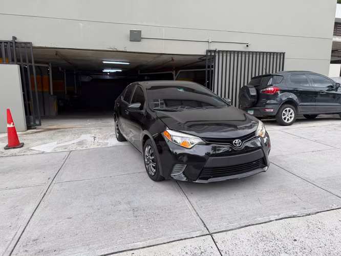 Toyota Corolla 2015 EXCELENTE ESTADO - Imagen 2